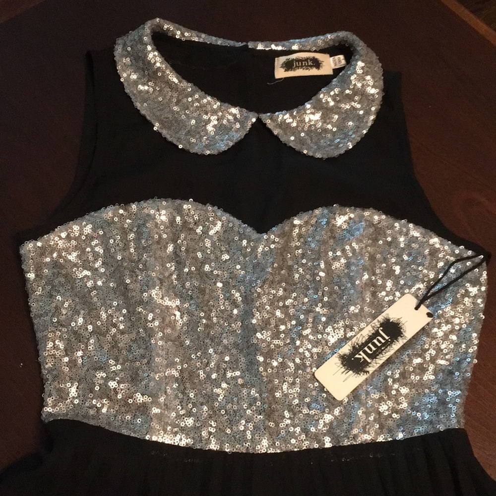 *Holiday Dress* NWT sequence dress